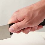 大叔拒分手纠缠小24岁前女友 遭现任男友乱刀砍死