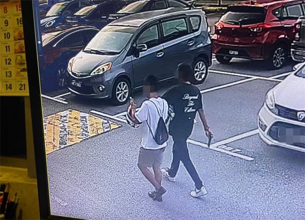 260221CMKfb81b-CR260220LYCB01-Pencuri-Motor