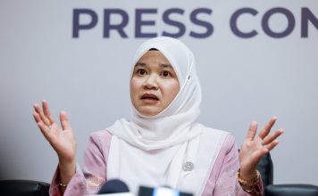 教育部长预告 明年起小学数学加课时