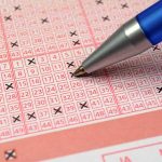 21老友集资买字中头奖 一人分走近3000万