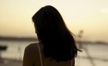 女色魔扮14岁睡中学生 老爸搬出“精神病”救女