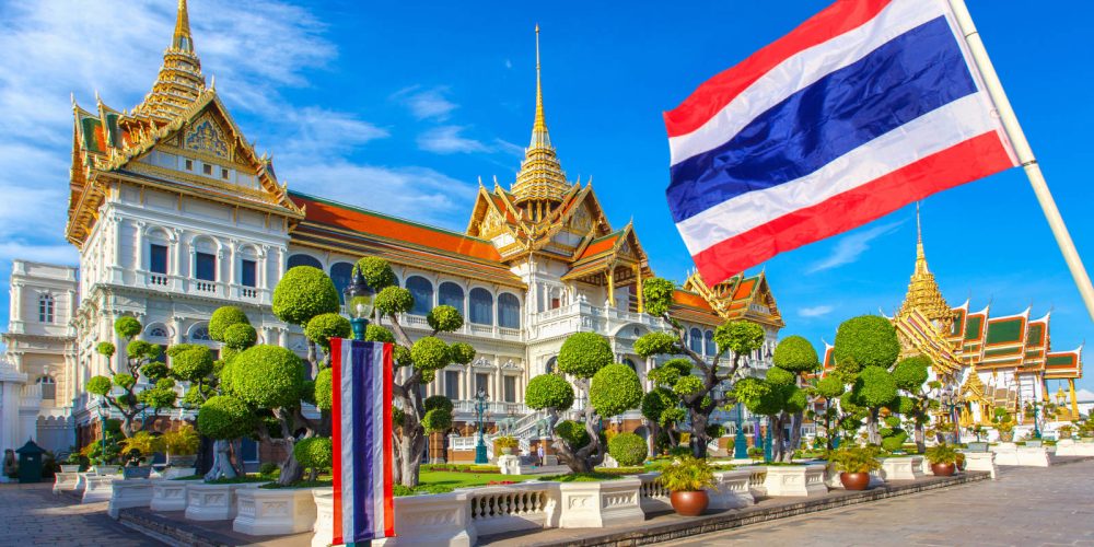 Thailand-Travel-Advice_Grand-Palace-Bangkok-1600