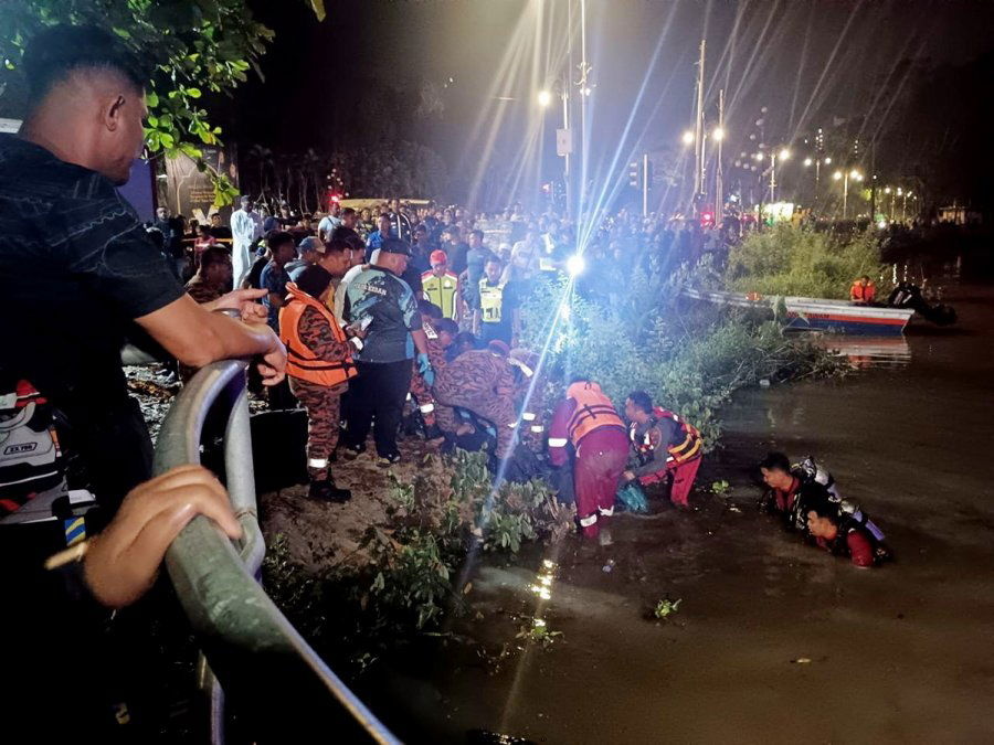 ae3c1d6d8246c0723fc9a3548ce46ae7