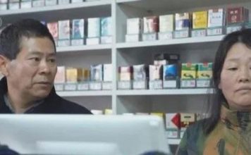 男顾客狂做600次CPR 压断老板娘6肋骨救回一命