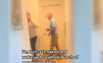 全裸在家休息2男突闯进来 女暴怒:为什么可以开门