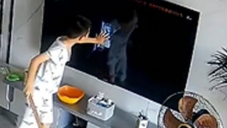 efb77c0cb624d2023552a9a68068feed