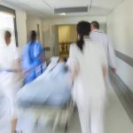 入手术室时肠已全烂 急诊医生:天天像在走钢索