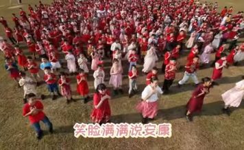 一华小首创AI贺岁歌 全校师生齐聚拍摄MV