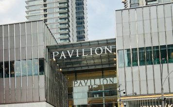 男子吐槽城里人买房“傻” 反遭全网围剿