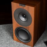 嫌音乐太吵睡不着 哥哥飞刀刺死22岁妹