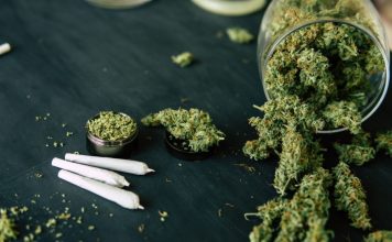 租客失联还拖欠租金 回程被搜出违禁品