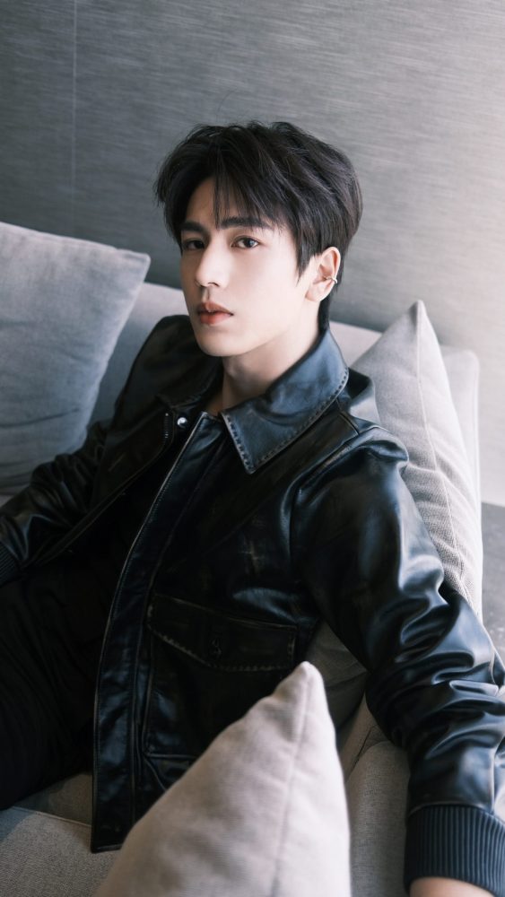 008xYxw5gy1hi33rzdkxxj31u139cb2a