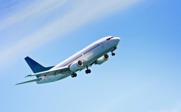 中东局势冲击全球航空业 机票恐爆发新一轮涨价潮