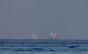 霍尔木兹海峡已关闭 中国货船掉头返回波斯湾