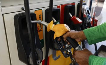 4月1日起启动新机制 外国卡买补贴汽油须到柜台