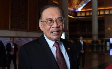 结束沙巴访问后有感而发 安华:大马优势不能只看资源