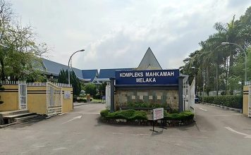 口X亲生儿子私处 单亲妈妈遭判监禁7年