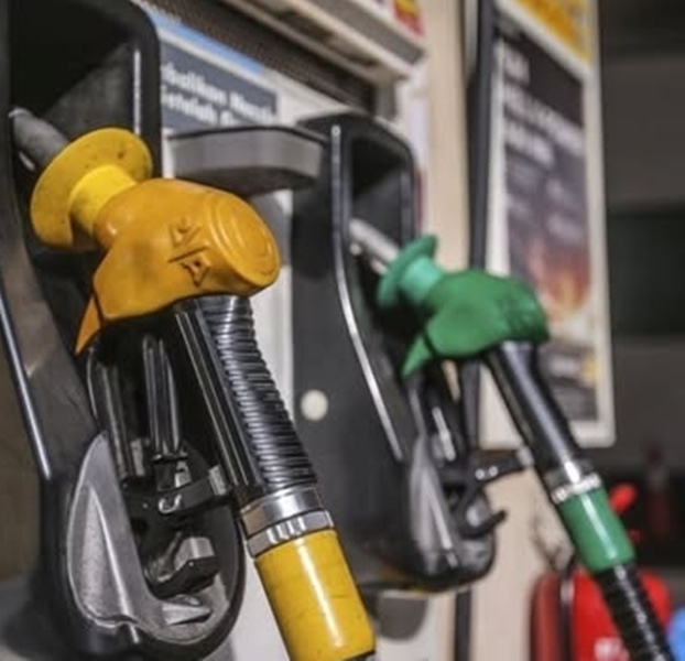 550678556_800126159630575_805873