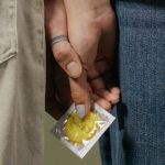 男子出轨已婚女同事 事后一验双双感染HIV