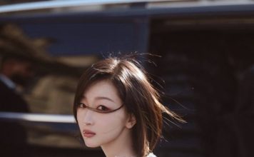 女星走秀姿态遭吐槽 走路姿势毫无仪态