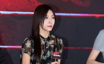 女星现身发布会 身形暴瘦成焦点