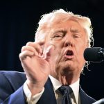 特朗普暗示军事行动升级 要全面摧毁伊朗