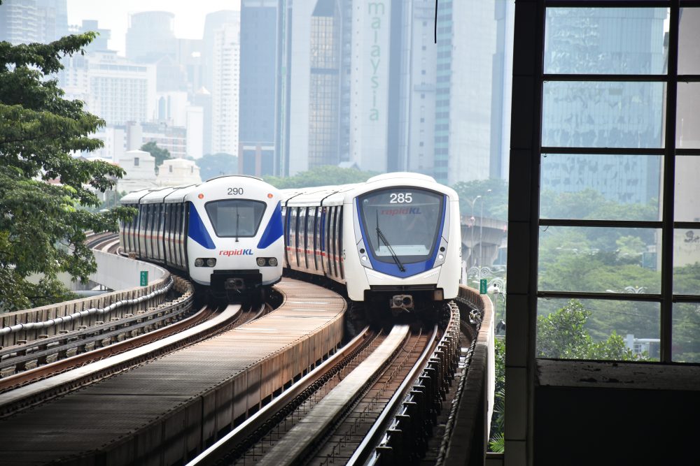 Innovia_Metro_200_MLR_and_300_at_KL_Sentral