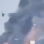 中东战火外溢升级 迪拜机场附近再传出浓烟