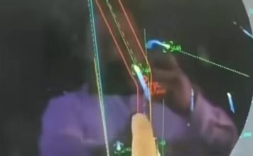 美国航母被指在地中海 利用中国商船当作肉盾