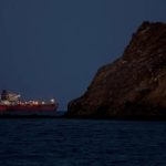 伊朗愿意“有条件” 对日本船开放海峡通关