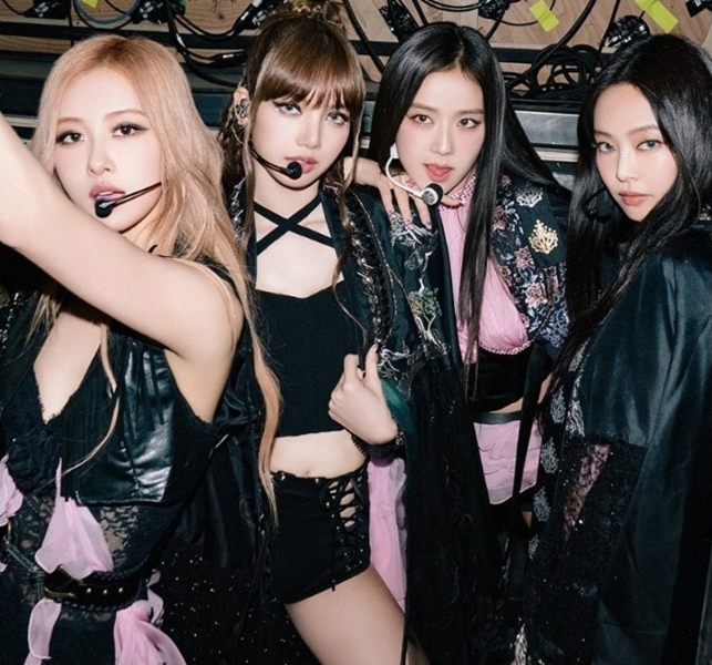 blackpink-300257397-16x9_0