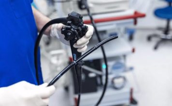 迟迟不敢照大肠镜做检查 男子拖到大肠癌找上门