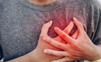 前天晚上吃超辣食物 男子隔天胸痛心脏病发