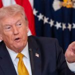 坚称是伊朗“乞求美国停战” 特朗普:海峡对我们根本不重要