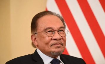 首相安华宣布 开斋节额外增加一天假期