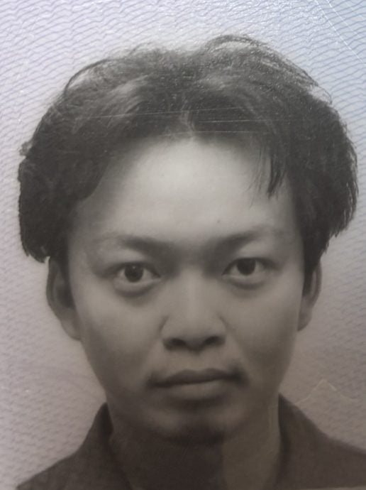 efbc88e5b7b2e7adbee58f91efbc89e5