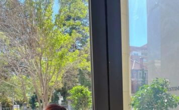 带娃度假也能这么美 女星状态吊打同龄人