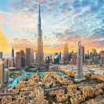 飞弹袭击下的迪拜 居民企业仓皇撤退