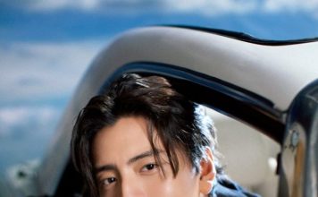 男星晒《游戏王》卡牌 二审在即心态超轻松