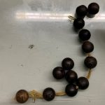 敲门求救却无人敢开 男子最终坠楼身亡