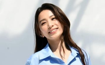 爬山也不忘斗嘴 S.H.E久违合体