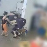 光天化日做不雅行为 男子店内脱裤被捕