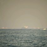 霍尔木兹海峡未完全恢复通行 仍有数百艘油轮排队等待