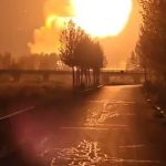 化工厂突发大爆炸 火球冲天震感波及数公里