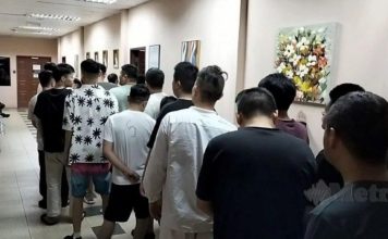 警方向诈骗集团宣战 80名男女被提控上庭