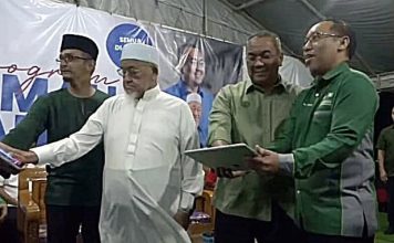 “他其实不喜欢行动党” 沙努西爆柔大臣真心话