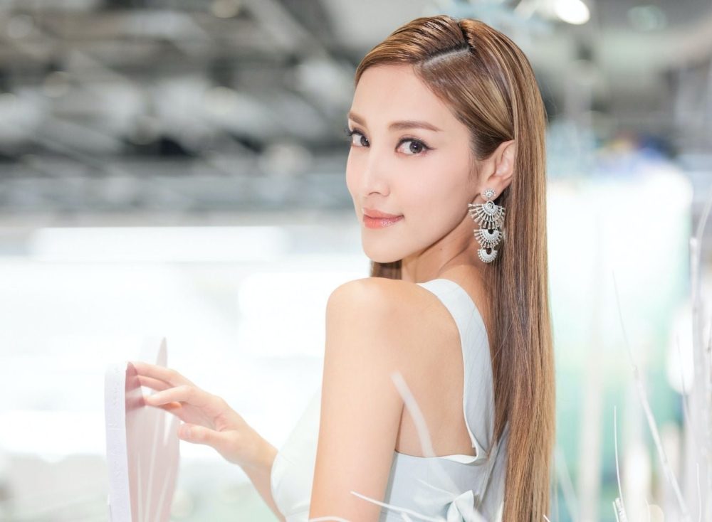 25111406-lav1711-copy_cover_1329