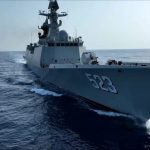 与外国军舰对峙20小时 中国护卫舰一度装弹战备