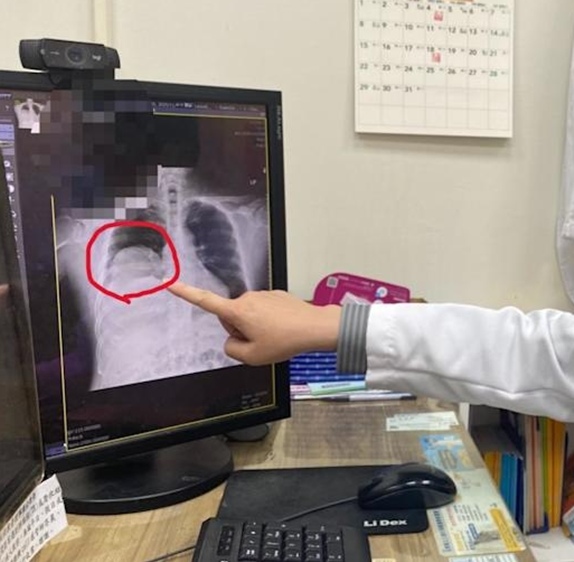 7d8eb44ec792640e65f3bb4941e8016e