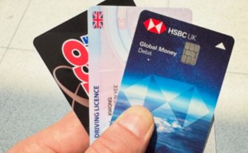 男星才喊没钱吃饭 信用卡离奇消失